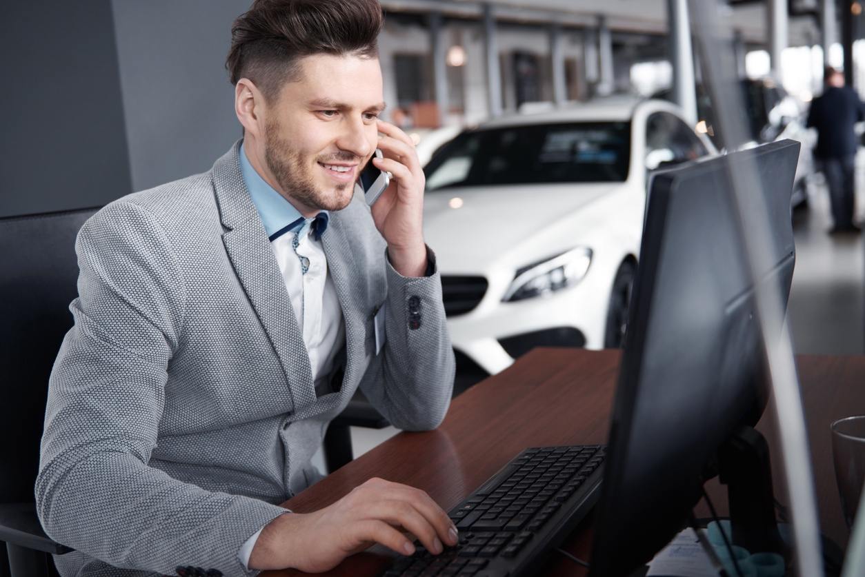 SR SERVICOS: Your Vehicle Assistance Partner